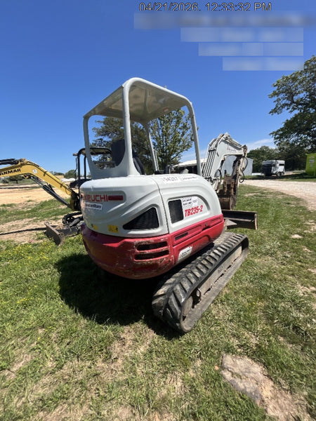 2021 TAKEUCHI TB235-2R
