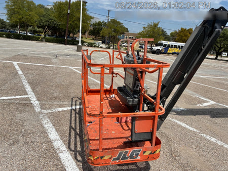 2023 JLG 860SJ