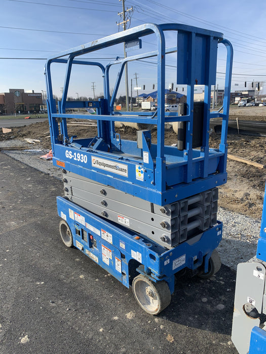 2020 Genie GS-1930 Solid Non Marking Tires, Beacon, Folding rails with half height swing gate