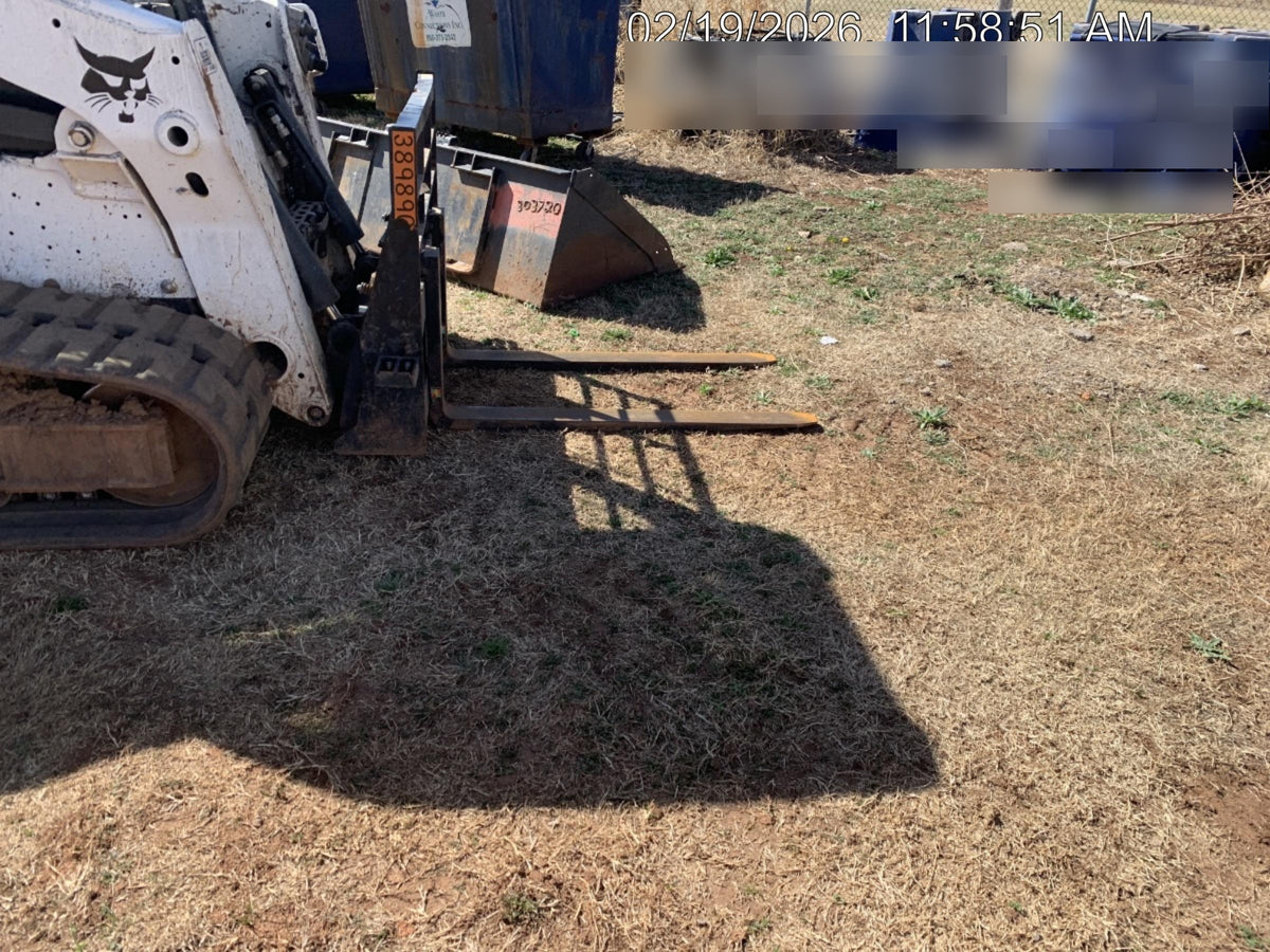 2024 ARROW MATERIAL HANDLING 48" Pallet Forks - Arrow