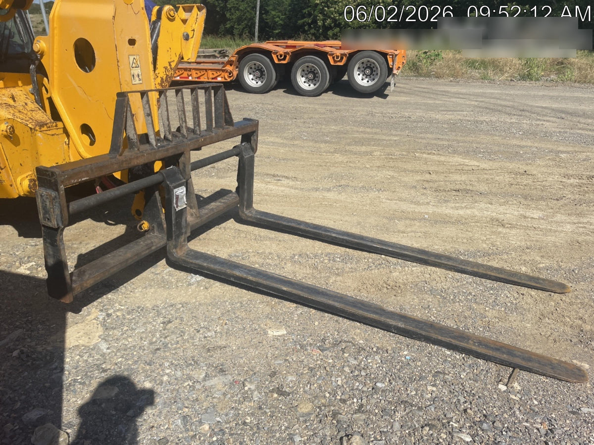 2022 JCB 512-56