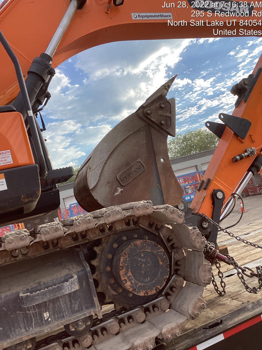 2020 DOOSAN 36"  Bucket - Doosan