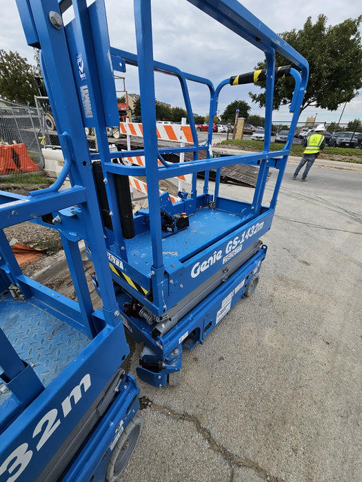 2022 GENIE GS-1432