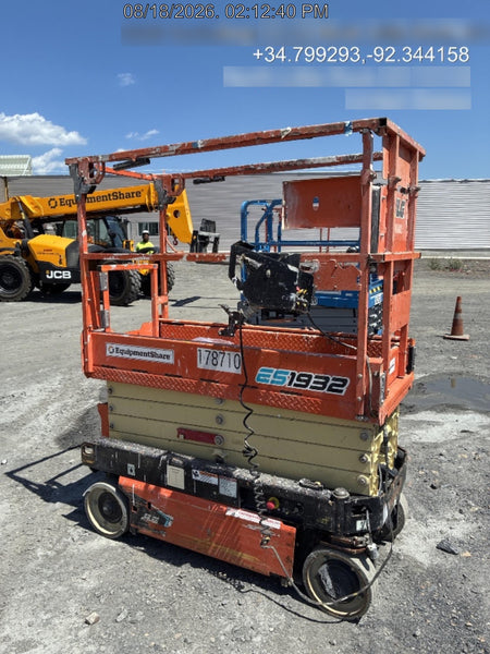 2021 JLG ES1932