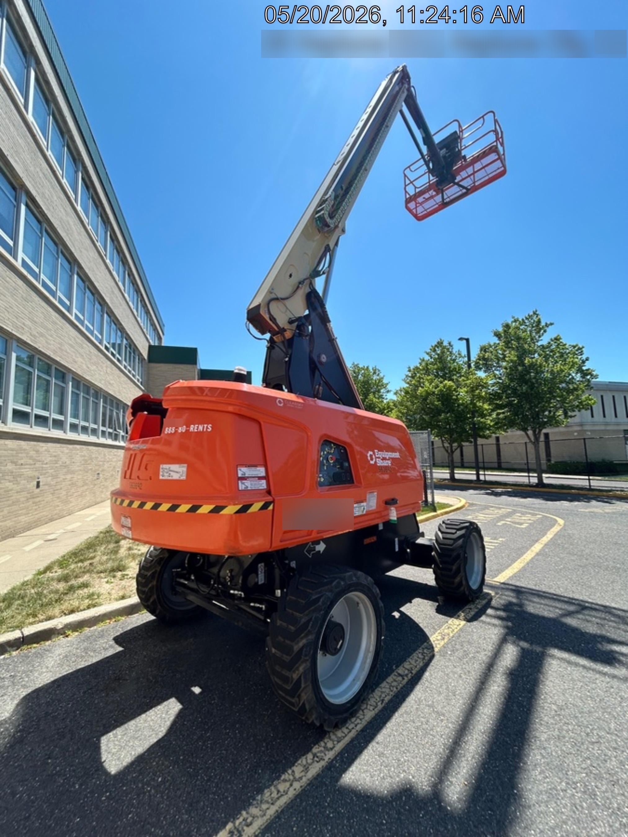 2025 JLG 660SJ