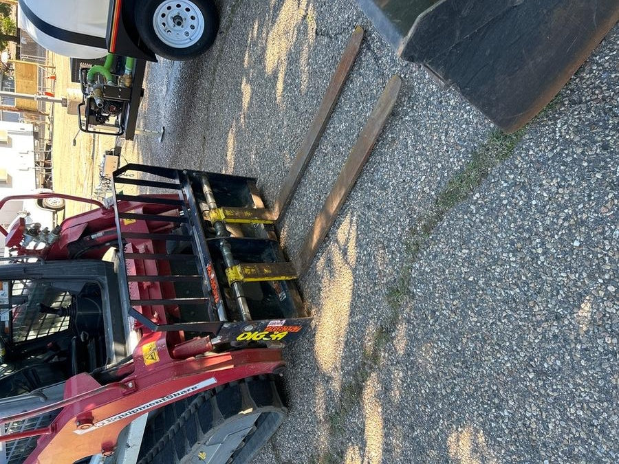 2022 DIGGA 48" Pallet Forks - Digga