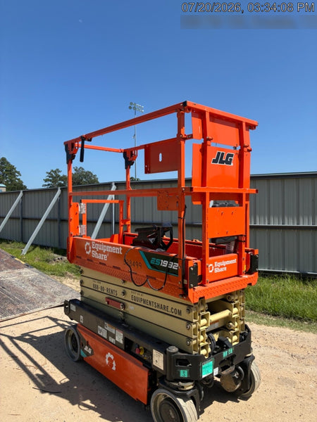 2025 JLG ES1932