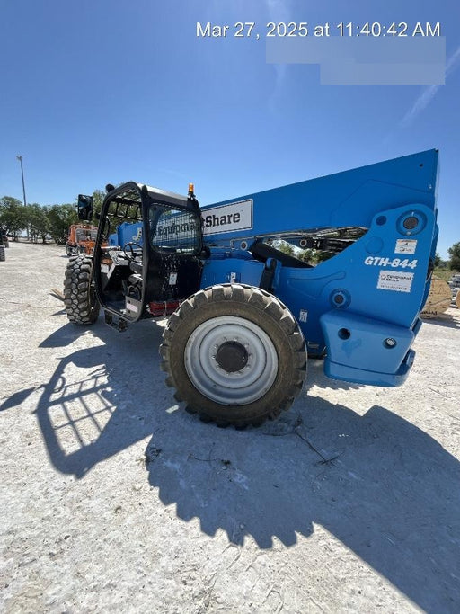 2022 GENIE GTH-844