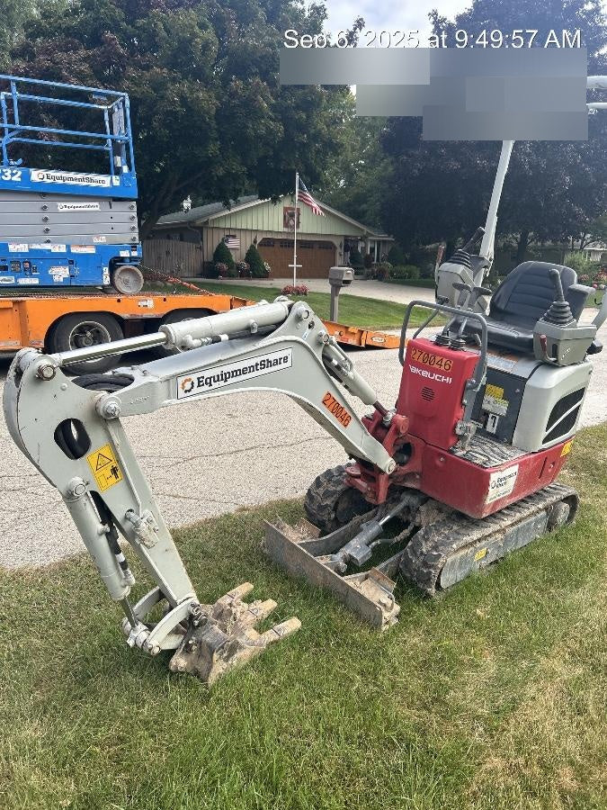 2022 TAKEUCHI TB210R