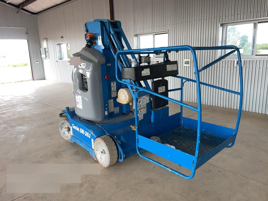 2020 GENIE GR-26J