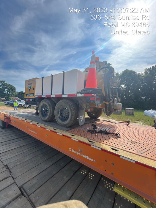 2022 VAC-TRON LP573XDT