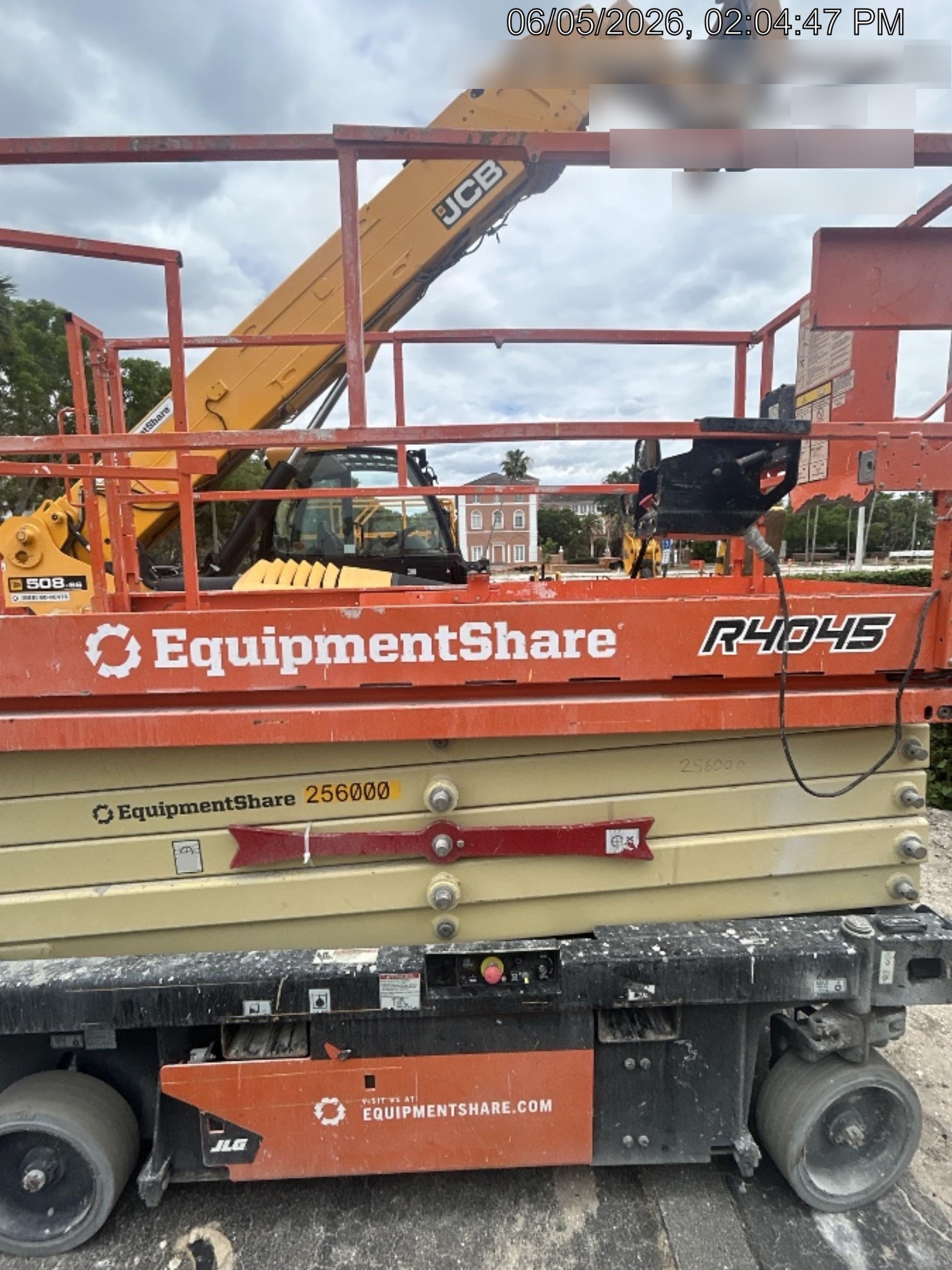 2022 JLG R4045