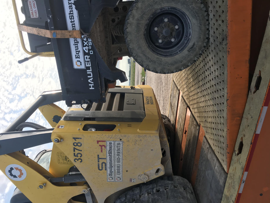 2017 CUSHMAN Hauler 4x4 Crew