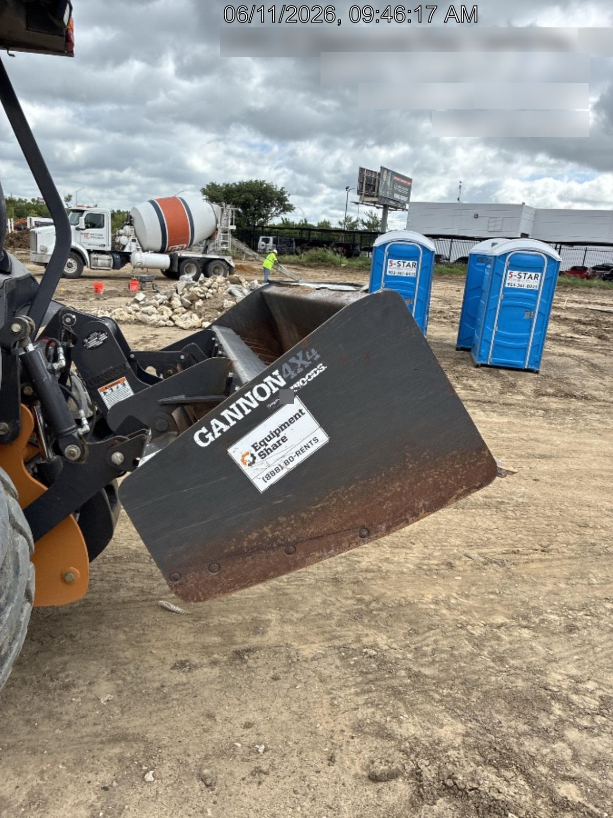 2023 CASE 570N EP