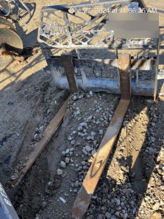 2022 PALADIN 48" Pallet Forks - Paladin