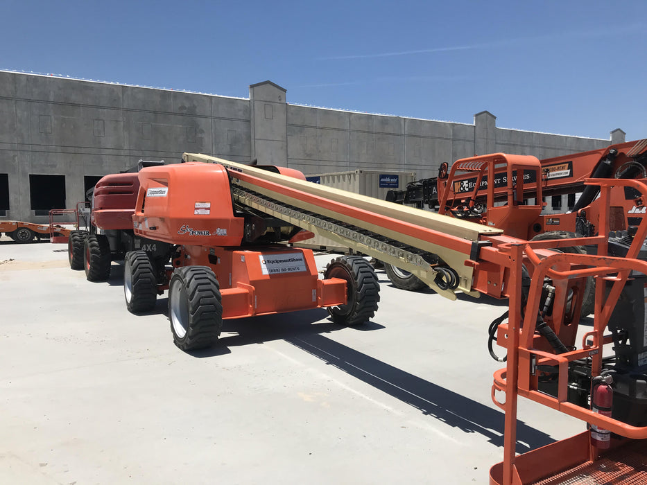 2021 JLG 600S
