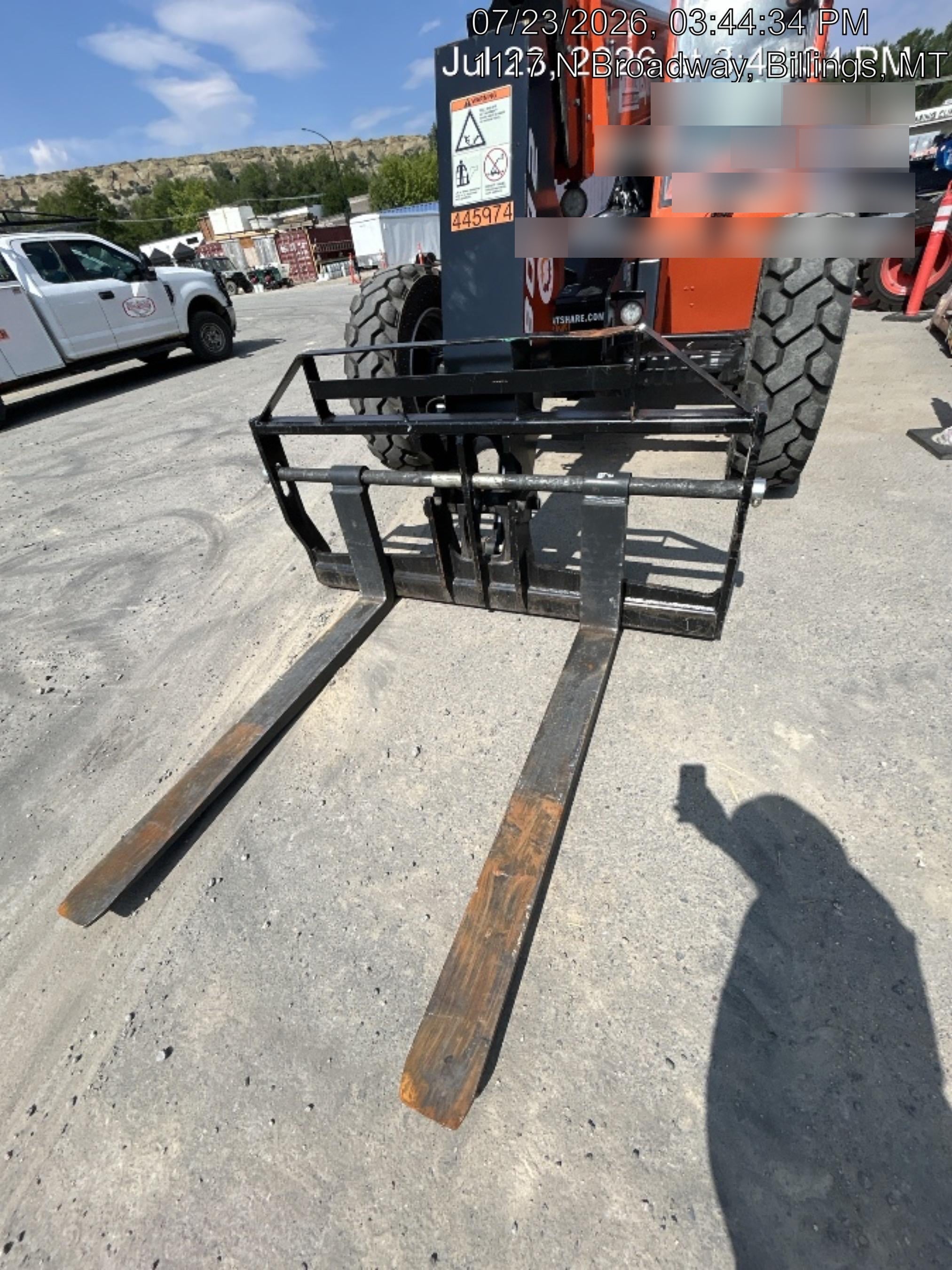 2024 SKYTRAK 8042