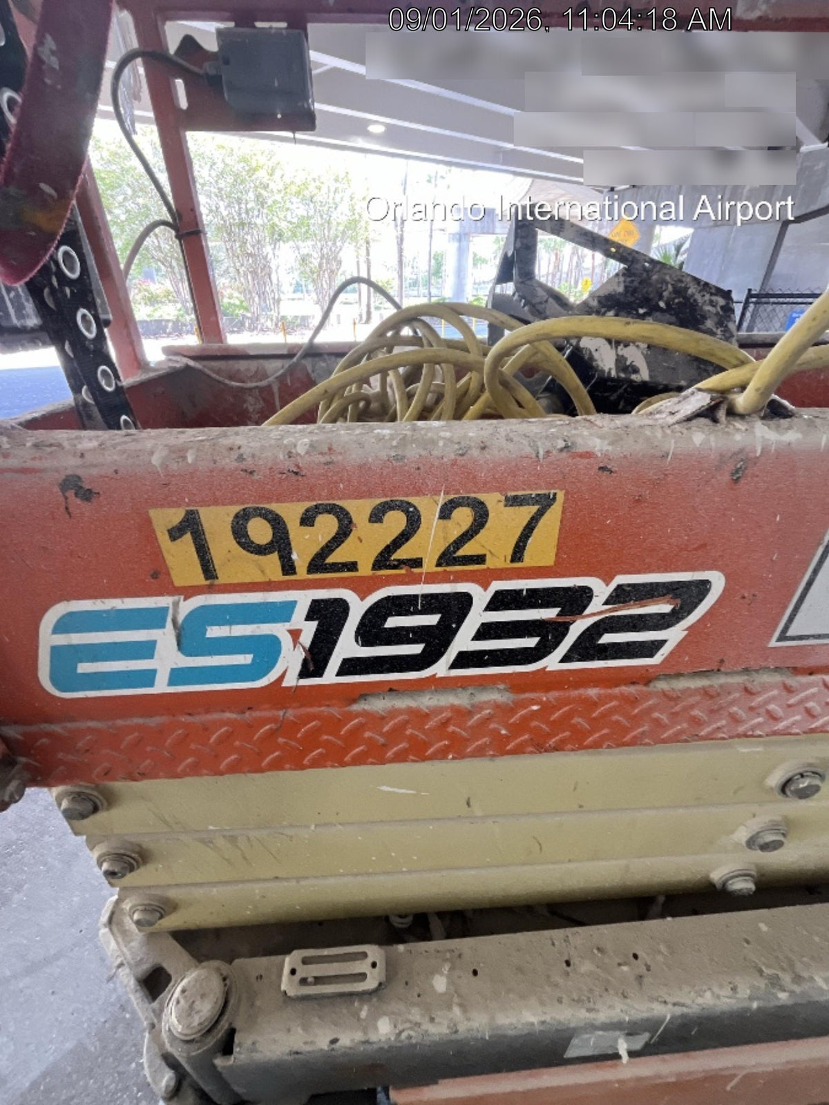 2021 JLG ES1932