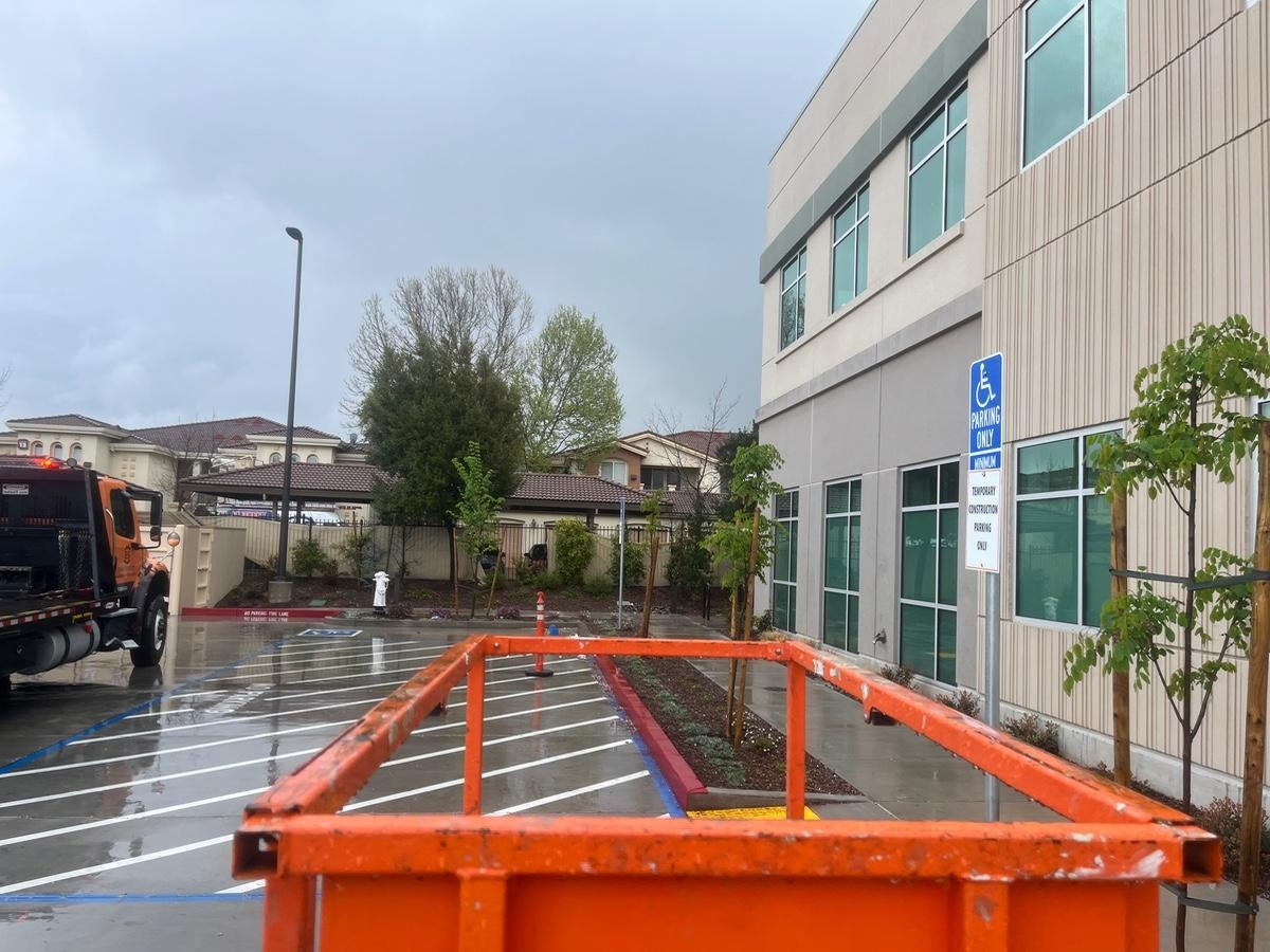 2022 JLG ES1330L
