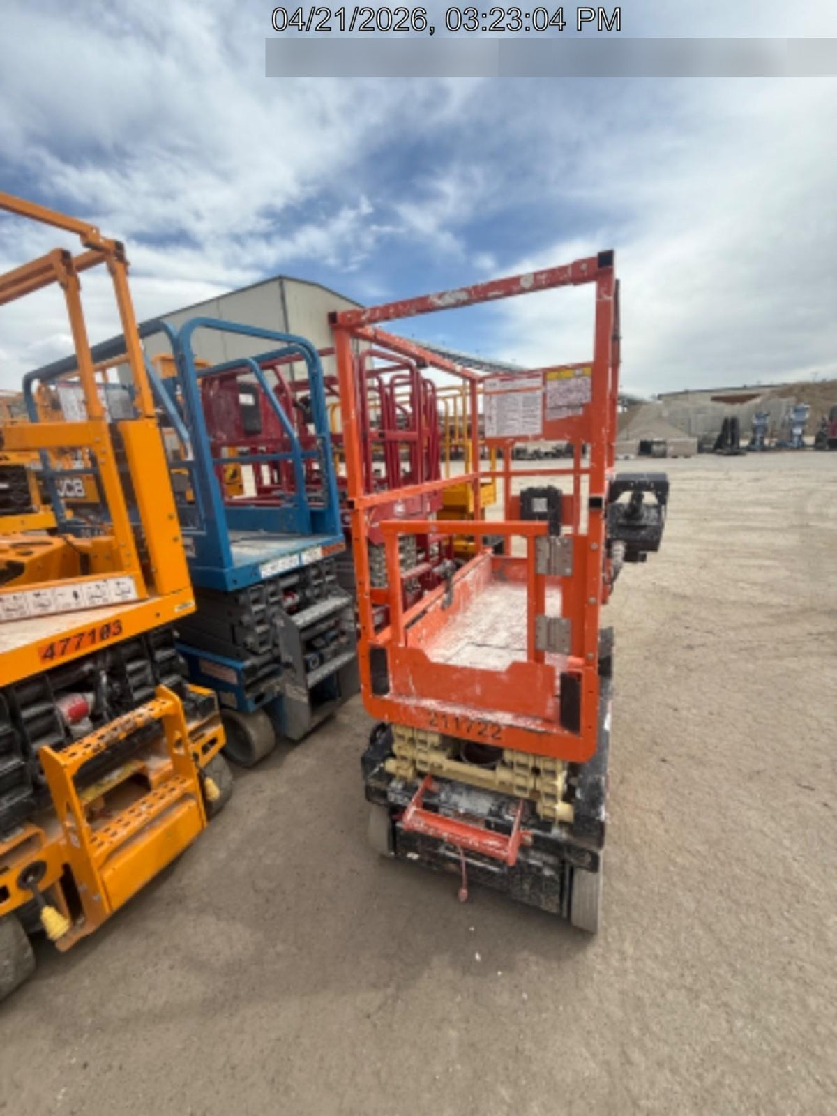 2022 JLG ES1330L