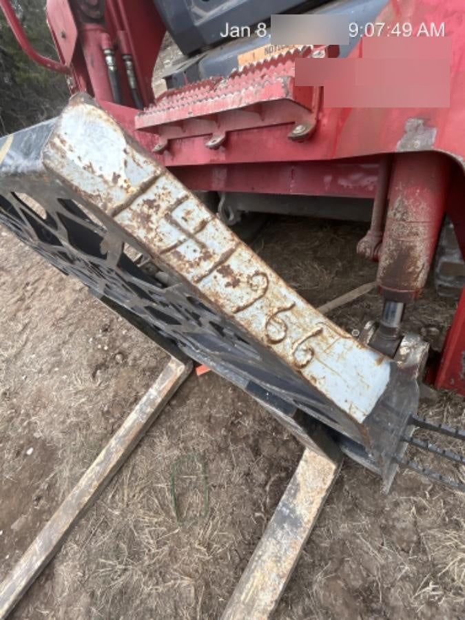 2021 PALADIN 48" Pallet Forks - Paladin