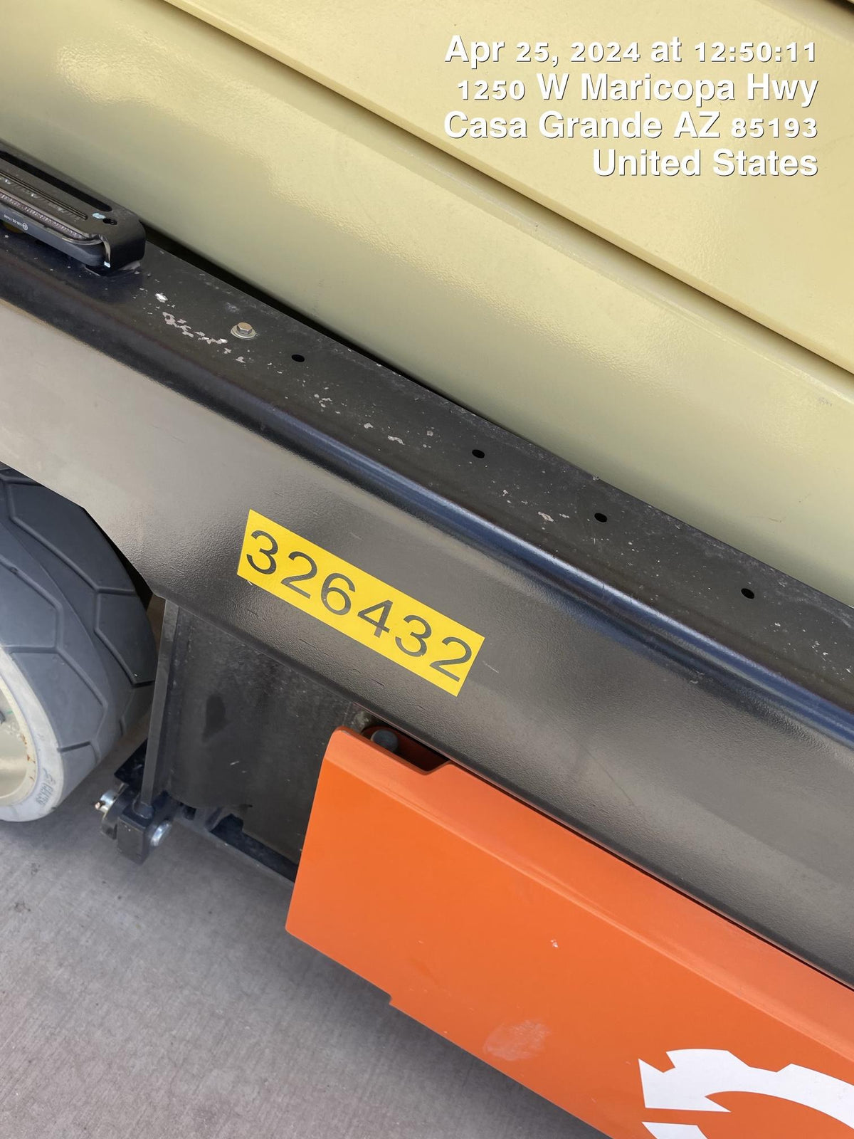 2023 JLG ES2632