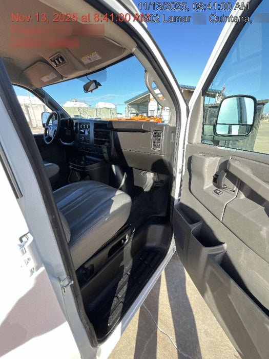 2025 CHEVROLET Express Van - Rental