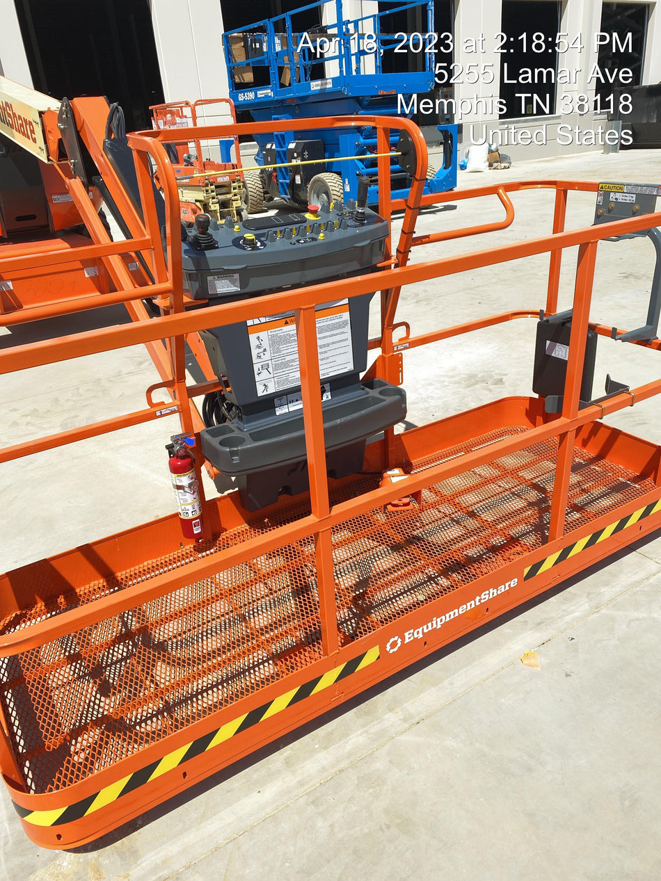 2023 JLG 600AJ