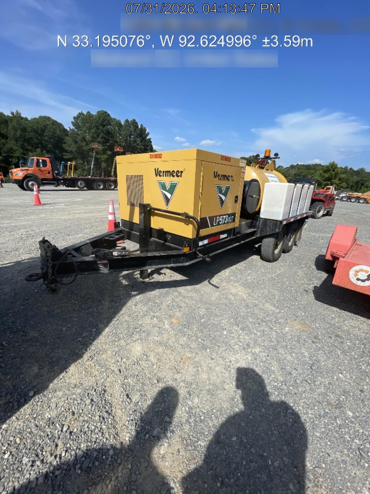 2022 Vac-Tron LP573XDT T4 Koehler Diesel Engine, 500 Gallon Debris Tank, x2 100 Gallon Water Tanks