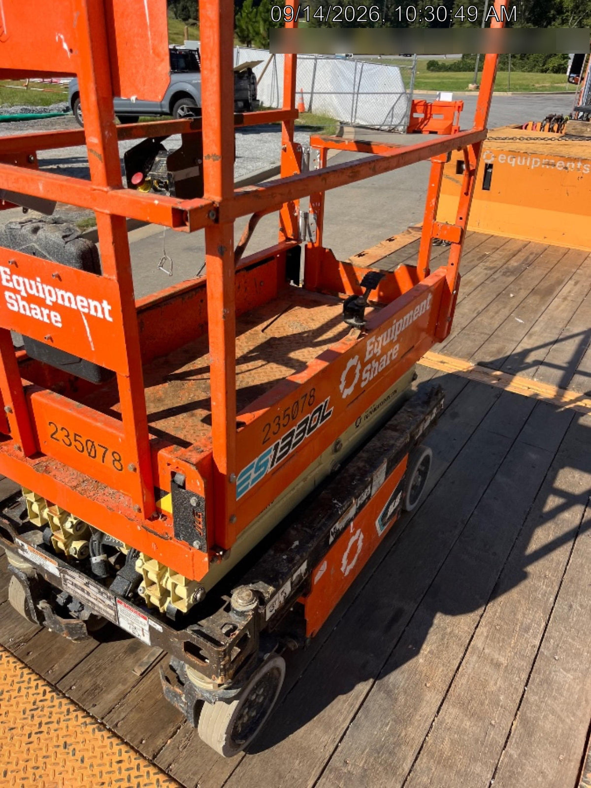 2022 JLG ES1330L