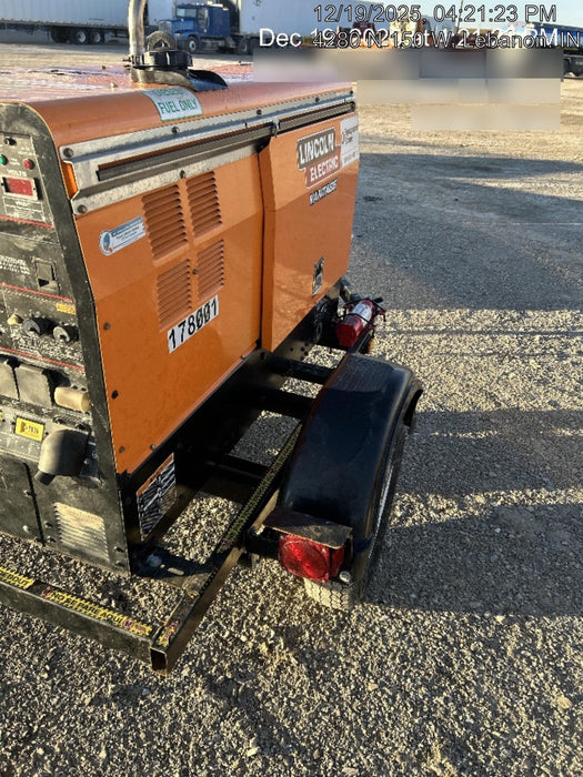 2021 Lincoln Electric Vantage 322 Vantage 322 Ready Pak 3 w/ Decals, ORANGE (includes trailer, cable rack, fender light kit) NO Telematics