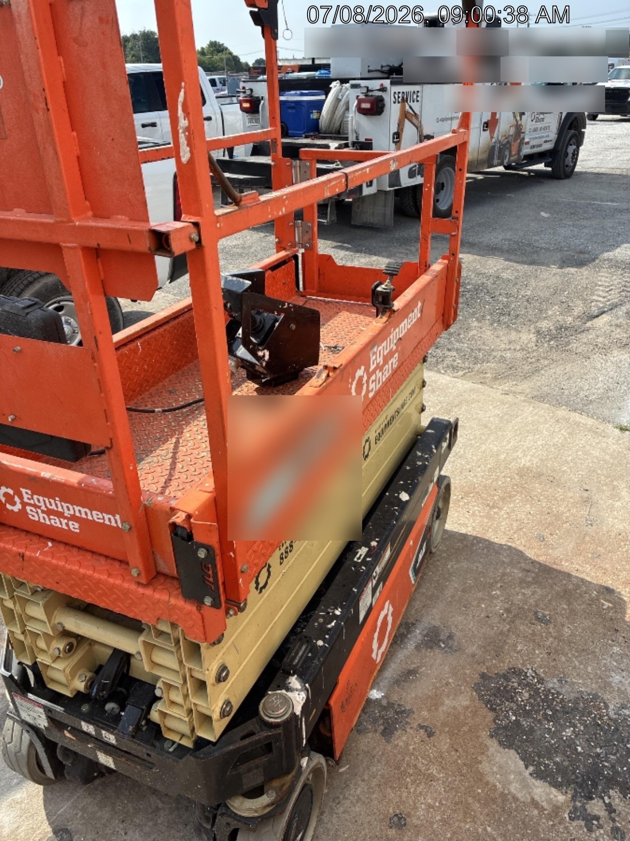 2022 JLG ES1932