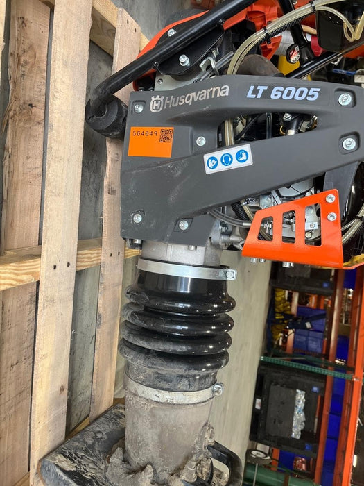 2025 HUSQVARNA LT6005