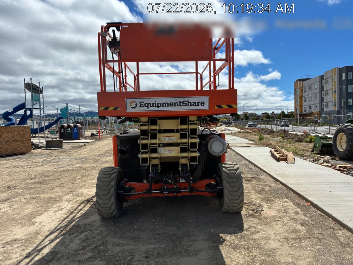 2021 JLG 430LRT
