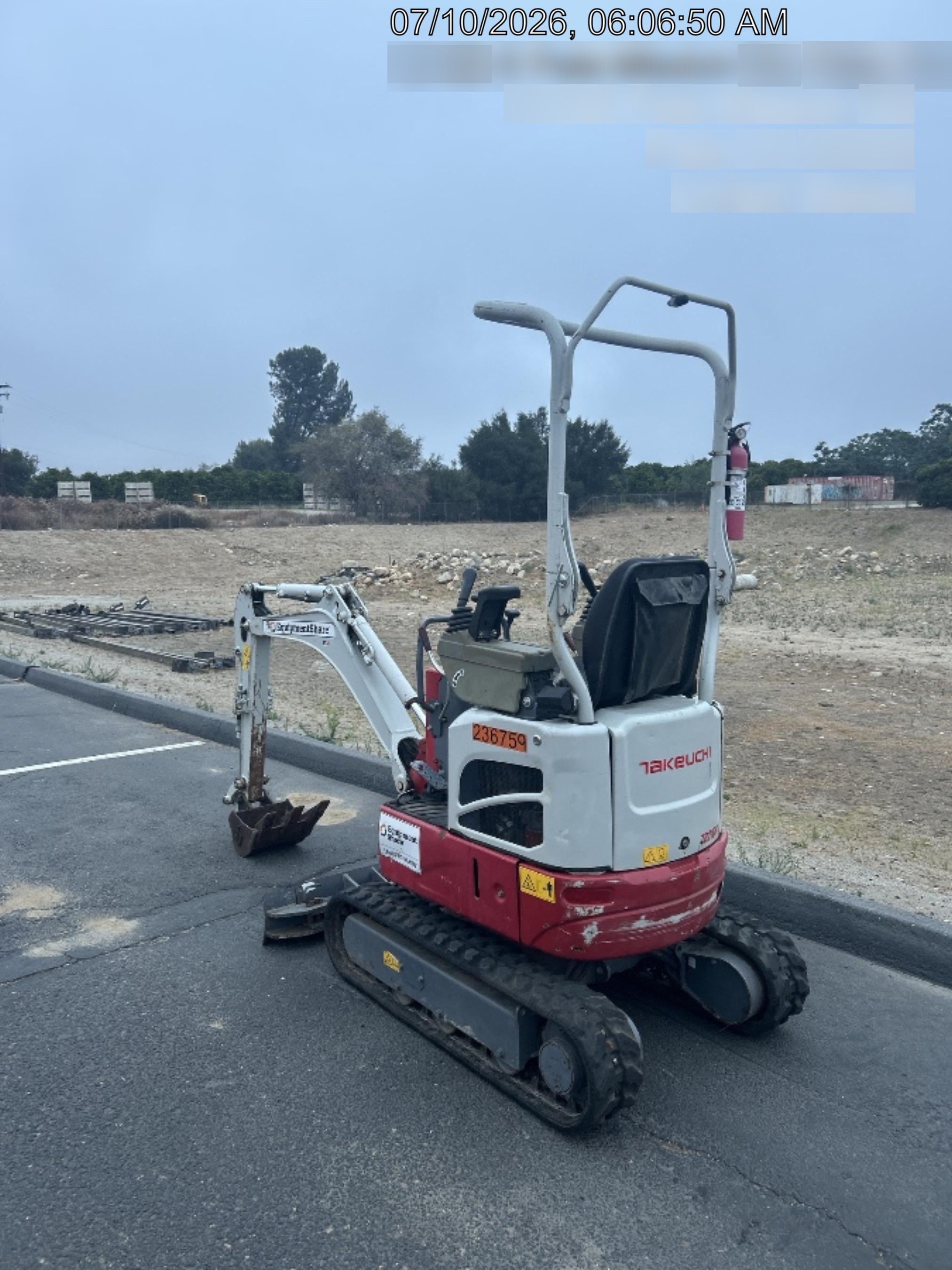 2022 TAKEUCHI TB210R