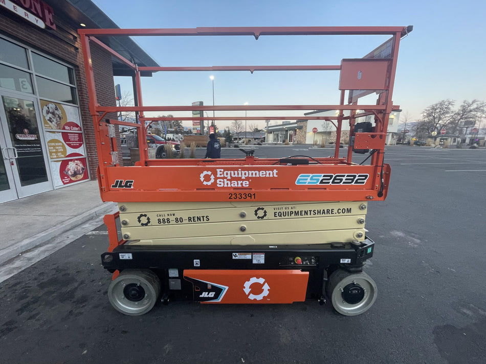 2022 JLG ES2632