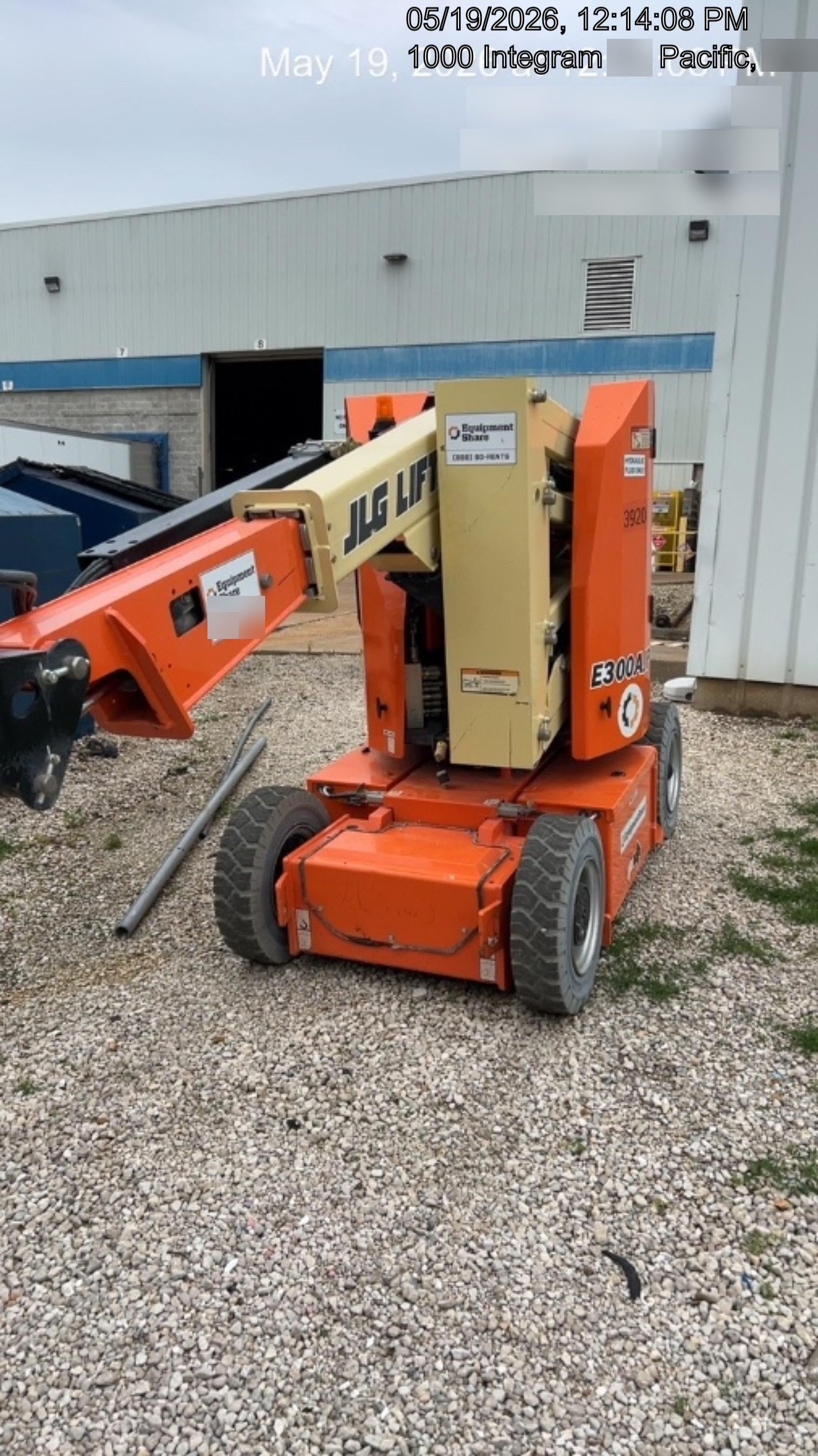 2019 JLG E300AJP