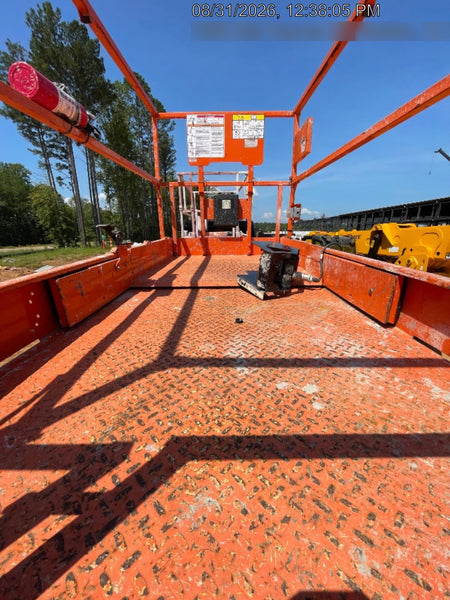 2022 JLG ES3246