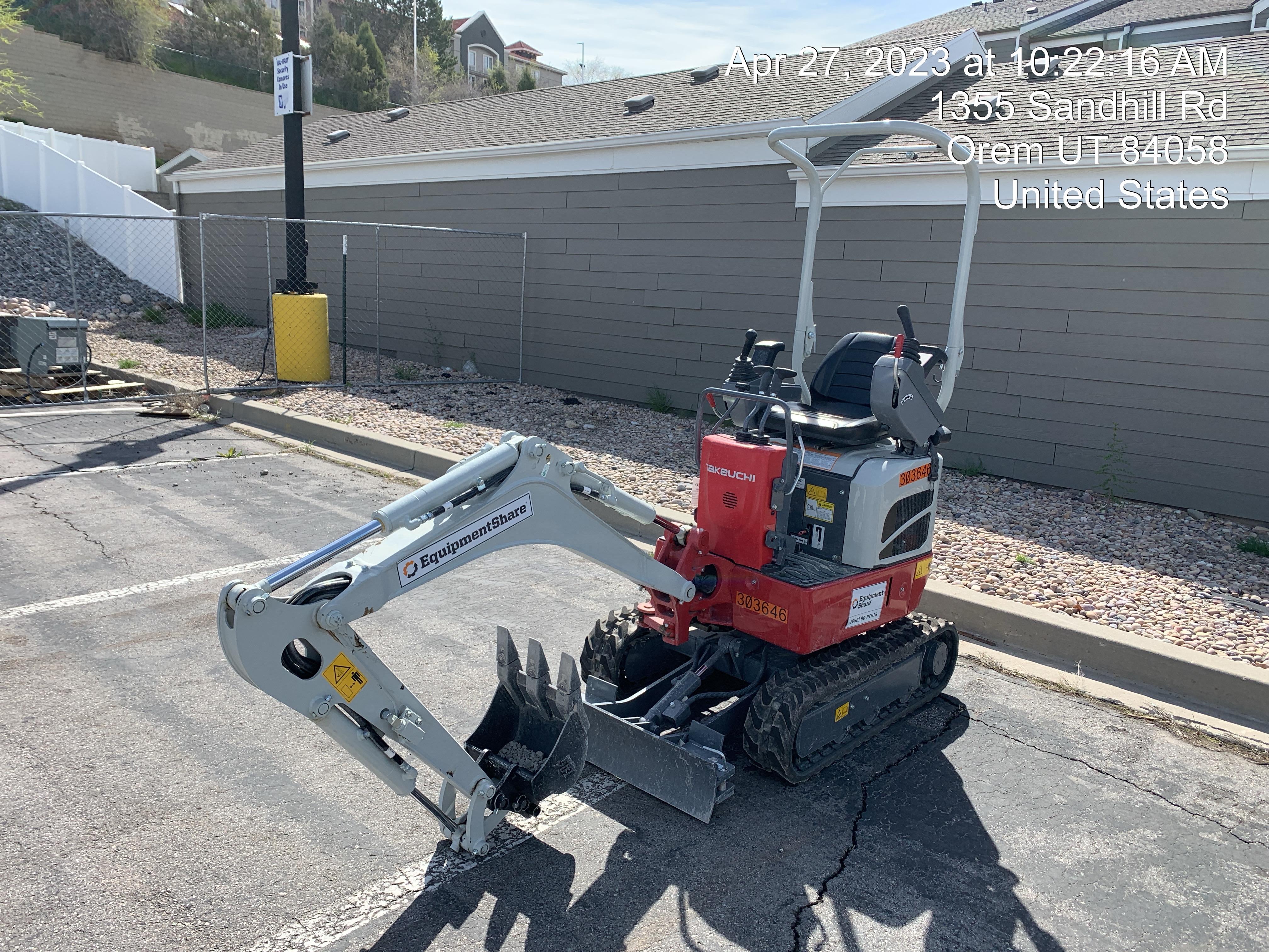 2023 TAKEUCHI TB210R