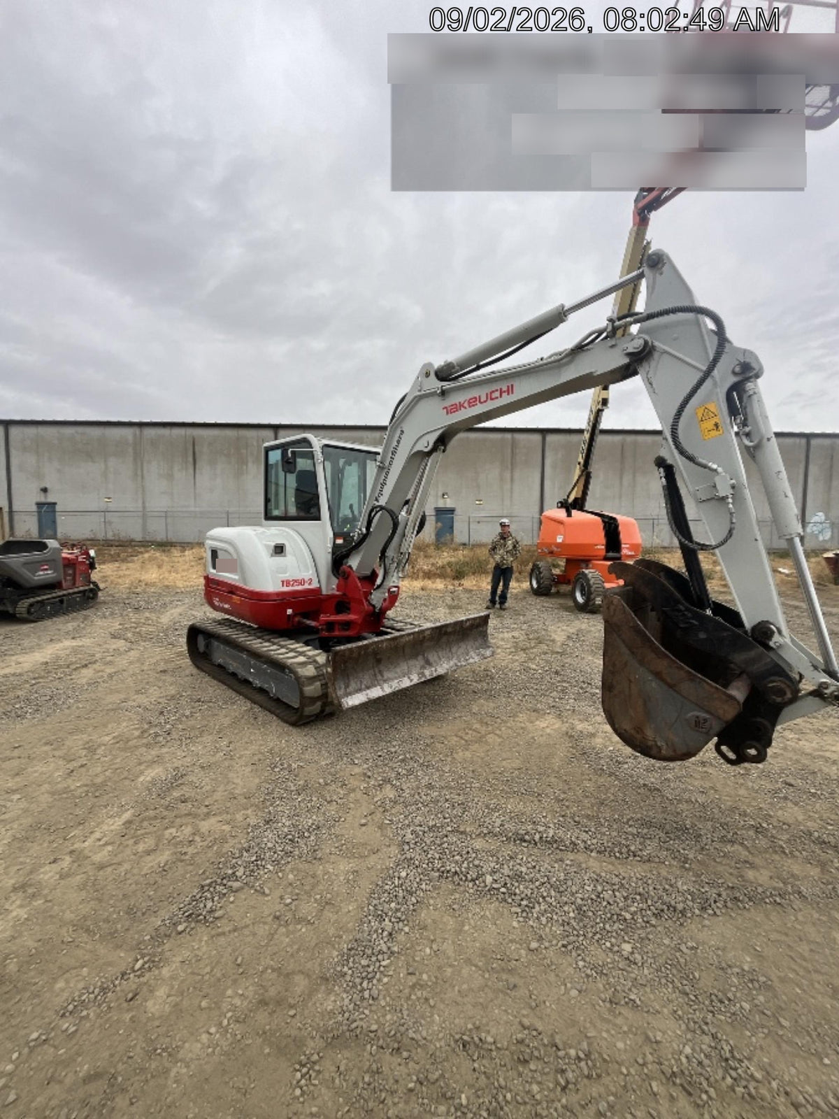 2025 TAKEUCHI TB250-2CR