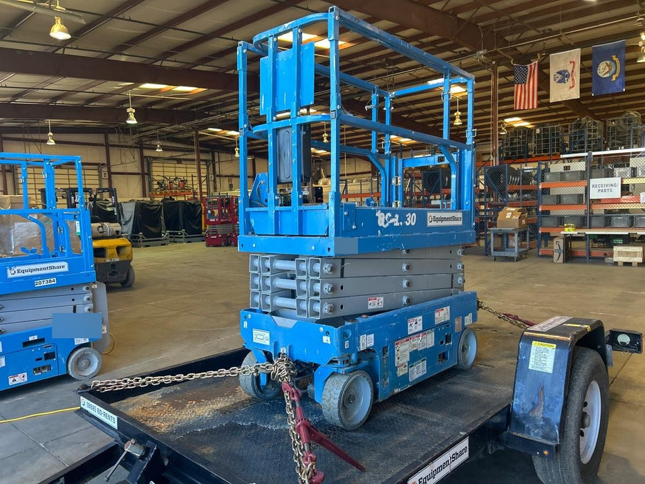 2020 Genie GS-1930 Solid Non Marking Tires, Beacon, Folding rails with half height swing gate, 800W Inverter