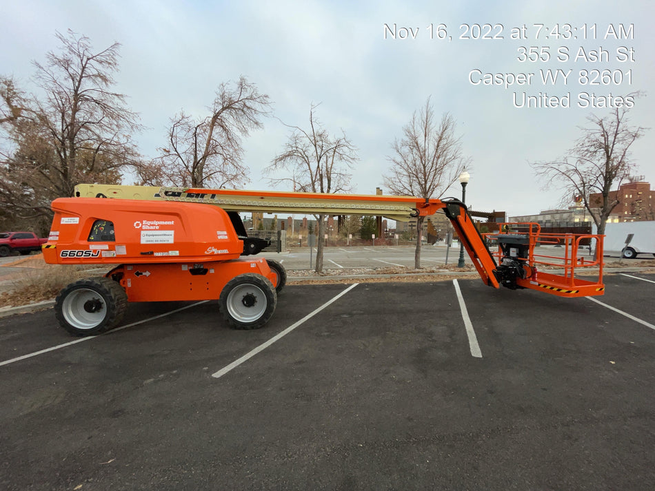2022 JLG 660SJ