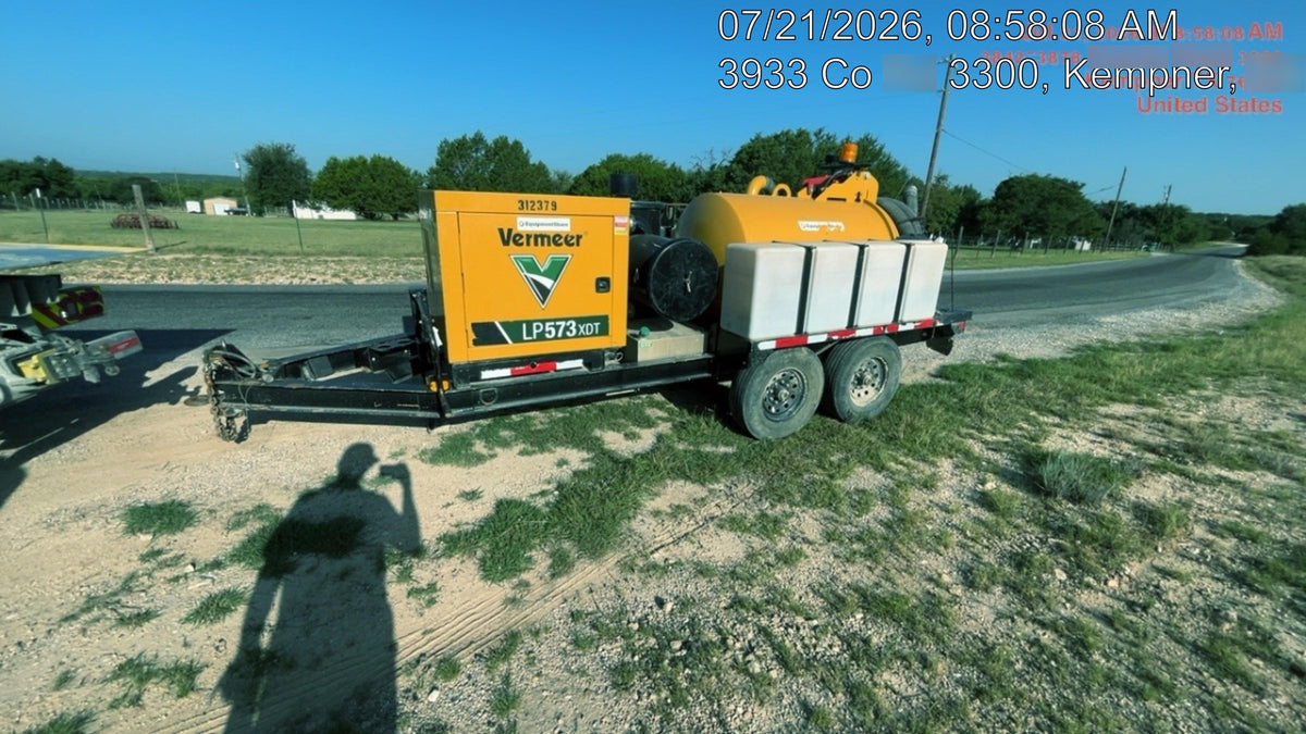 2023 Vac-Tron LP573XDT T4 Koehler Diesel Engine, 500 Gallon Debris Tank, x2 100 Gallon Water Tanks