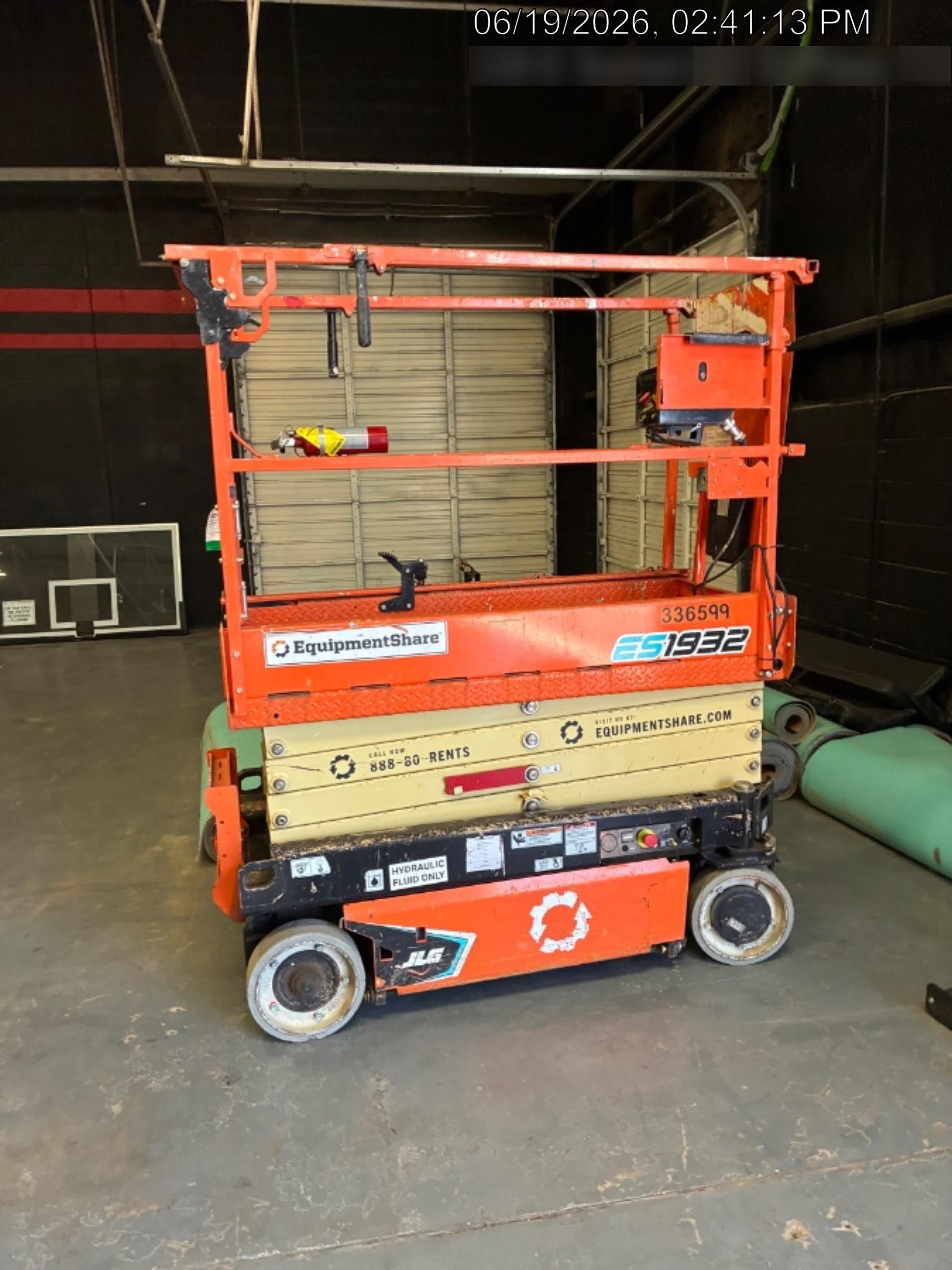 2023 JLG ES1932