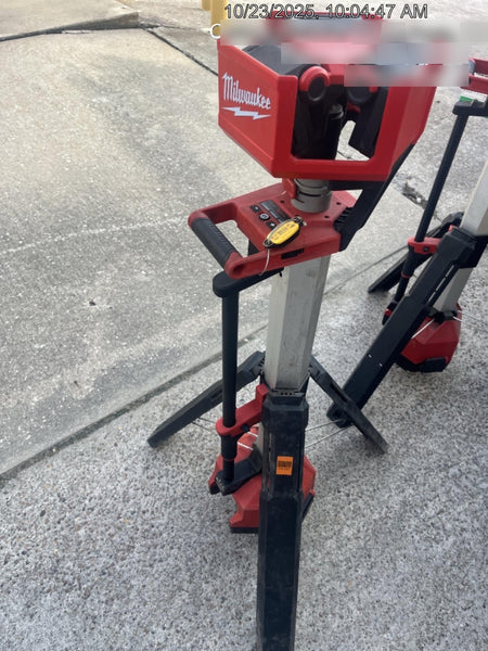 2022 MILWAUKEE 2136-20