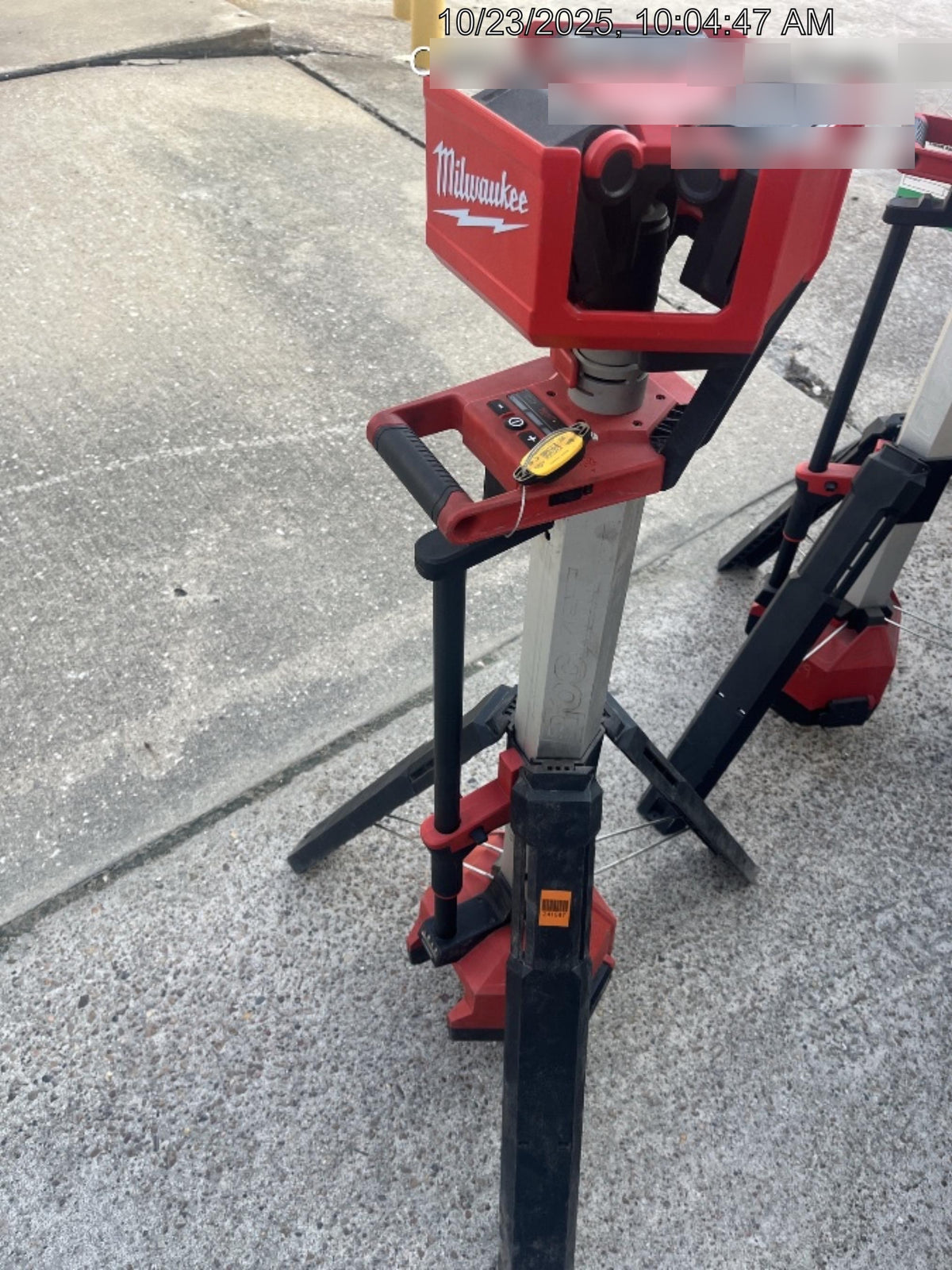 2022 MILWAUKEE 2136-20