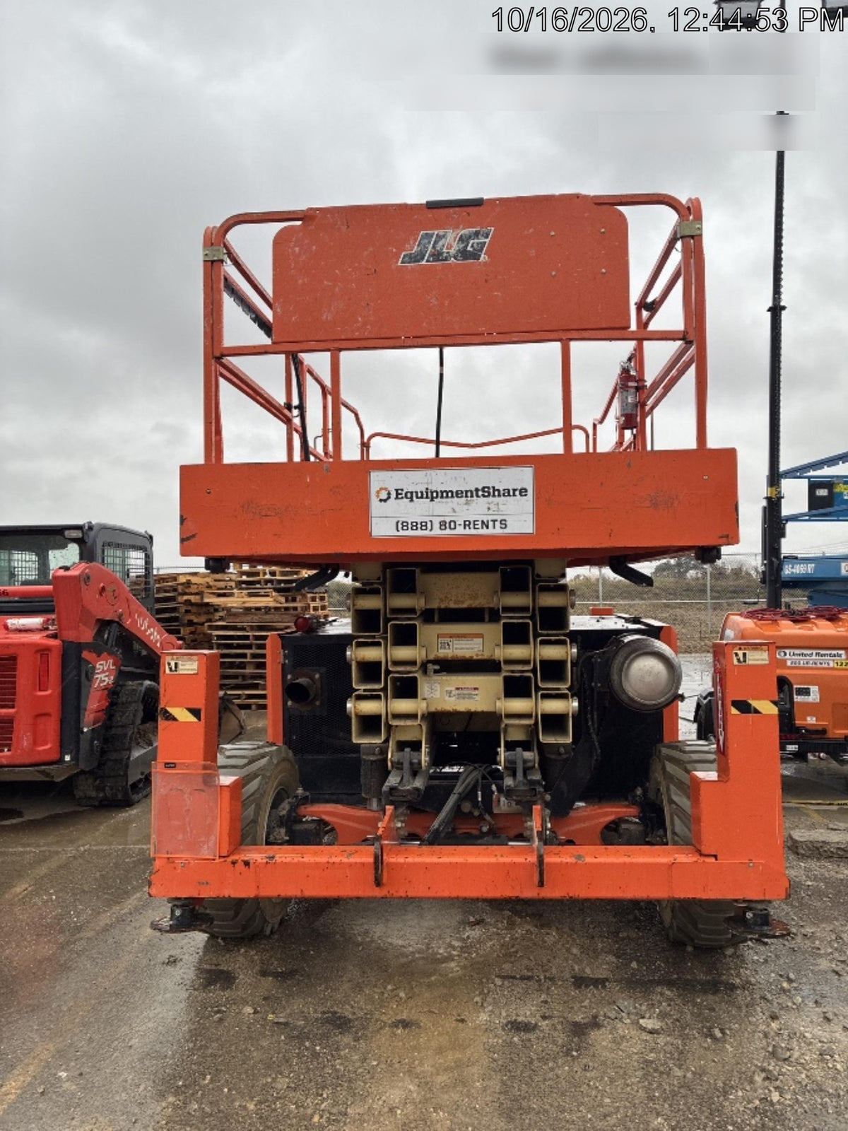 2019 JLG 430LRT