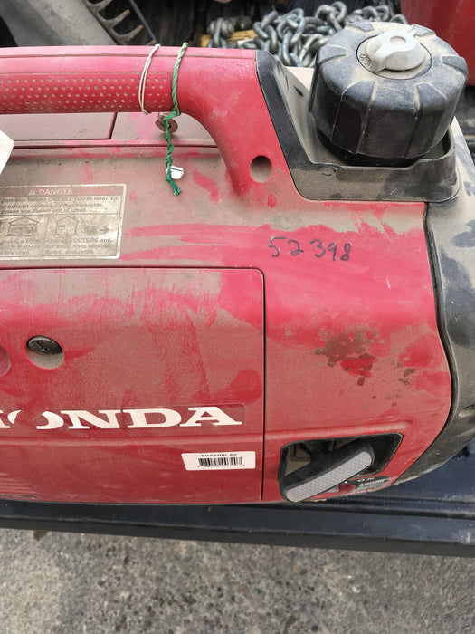 2019 HONDA EU2200i