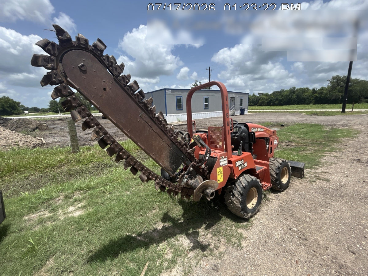 2018 DITCH WITCH RT45A