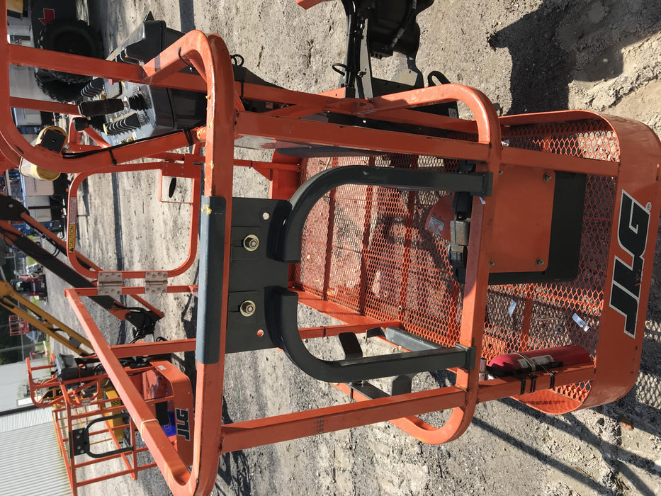 2019 JLG 450AJ